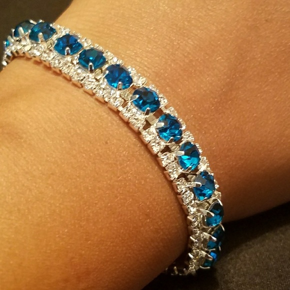 Jewelry - Blue Rhinestone Bracelet